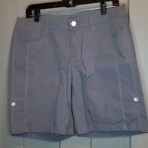 NEW DKNY JEANS brand ladies shorts sz 10
